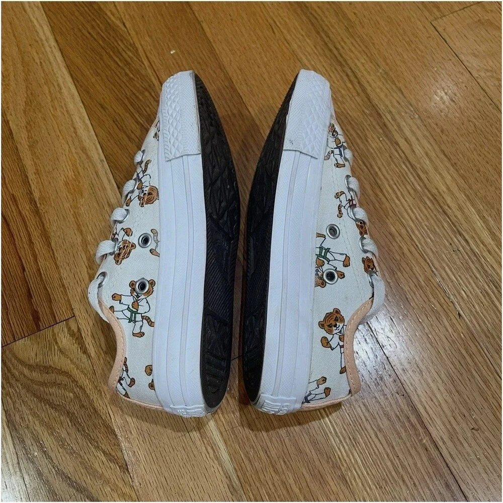 Converse All Star Boys Low Top Sneakers Size 12 Toddler Printed Karate Tiger EUC
